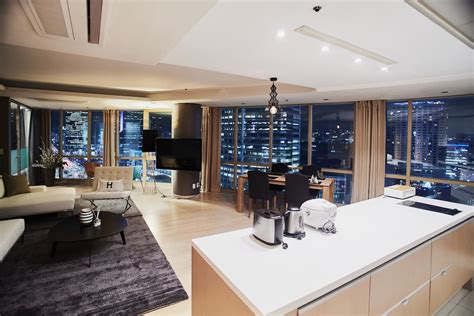 Some of our best options for studio serviced <b>apartment</b> <b>Seoul</b> include the following: Yeouido Park Centre <b>Apartments</b>. . Apartments in seoul south korea